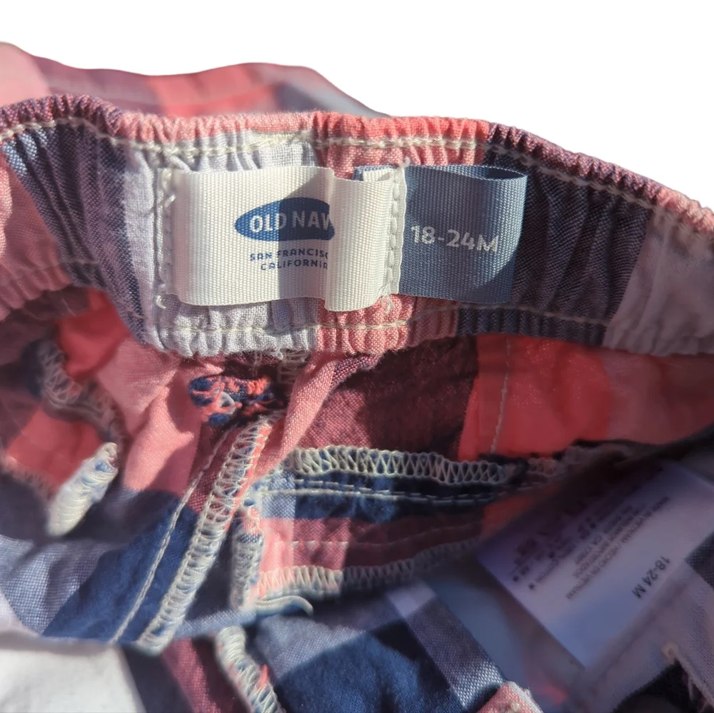 Old Navy Baby Plaid Shorts Size 18-24 Months.